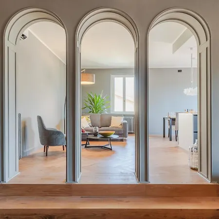 Casa Grey, 2 Bedrooms 2 Bathrooms Apartment Lucca
