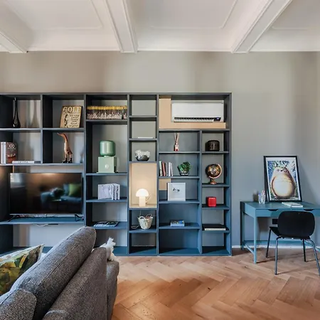 Apartment Casa Grey, 2 Bedrooms 2 Bathrooms *