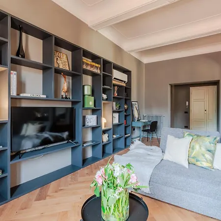 Casa Grey, 2 Bedrooms 2 Bathrooms Apartment Lucca